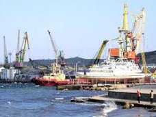 Порт Феодосии переплатил 500 тыс. грн. за ремонт судов