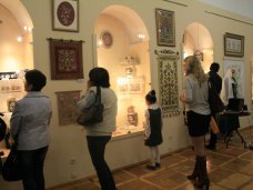 Выставка, В Симферополе открылась выставка элементов крымскотатарской культуры