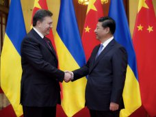 политическая ситуация в Украине, Крымский постпред Президента объяснил причины визита Януковича в Китай