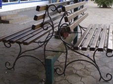 Благоустройство, В Алуште обновят дизайн городских скамеек