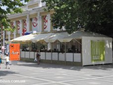 Летние кафе в Симферополе останутся на своих местах